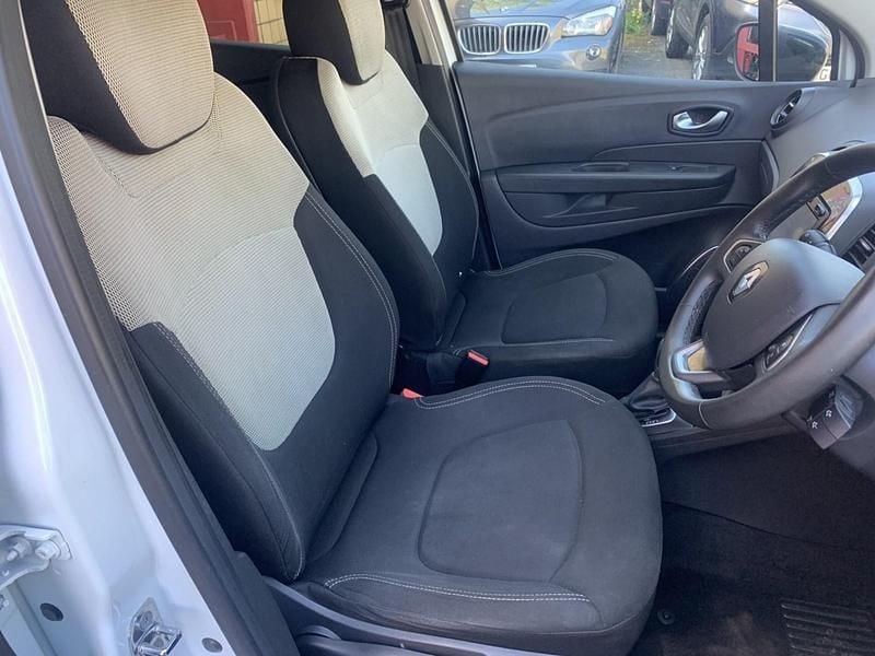 Used Renault Captur Iconic 2018 White SUV