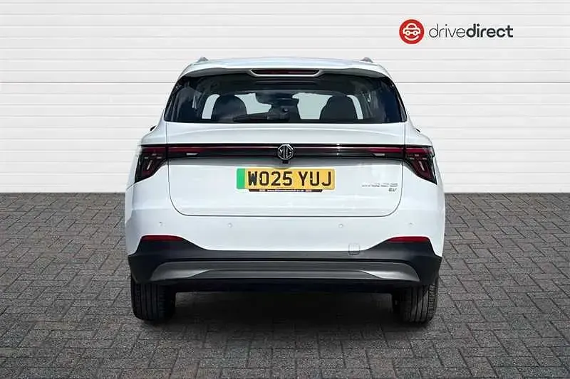 New MG MG5 EV SE 114 kW (156 HP) 2025 White Estate