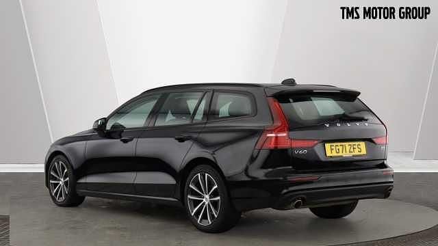 Used Volvo V60 Momentum 161 HP (118 kW) 2022 Estate