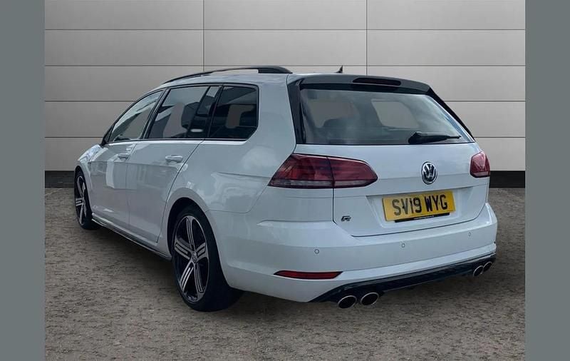 Used VW Golf VII R 300 HP (220 kW) 2019 White Estate