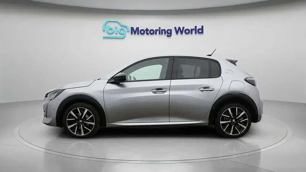Second-hand Peugeot 208 Premium 100 CP (73 kW) 2021 Gri Hatchback