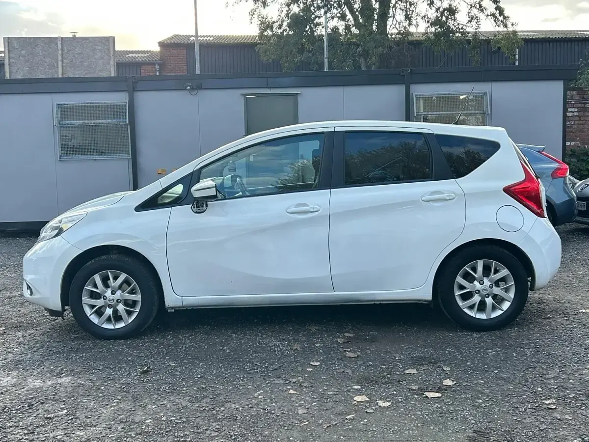 Used Nissan Note Acenta 2015 White Hatchback