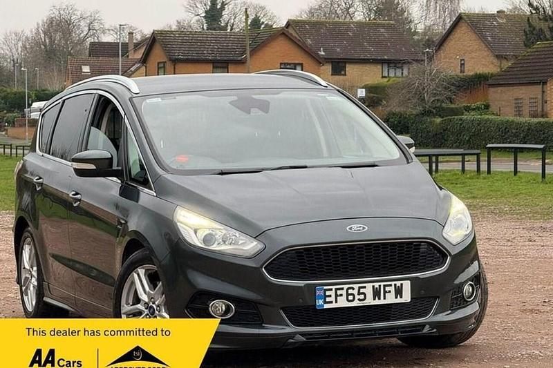 Used Ford S-MAX Sport 210 HP (154 kW) 2015 MPV