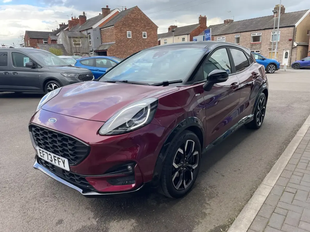 Używany Ford Puma 125 KM (91 kW) 2023 Czerwony SUV