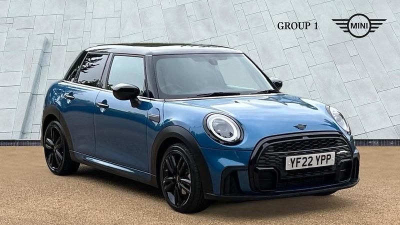 Blue Used 2022 Mini Cooper Hatch Hatchback | £18,250 (Fair price) - Image 1/4