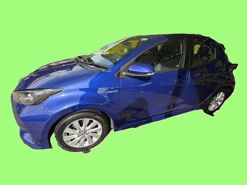 Used Toyota Yaris Hybrid 116 HP (85 kW) 2021 Blue Hatchback