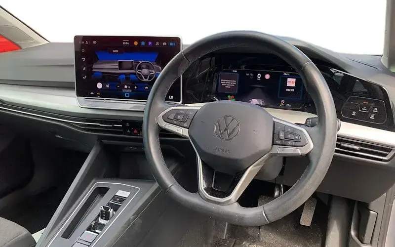 Used VW Golf VIII Life 116 HP (85 kW) 2024 Grey Estate