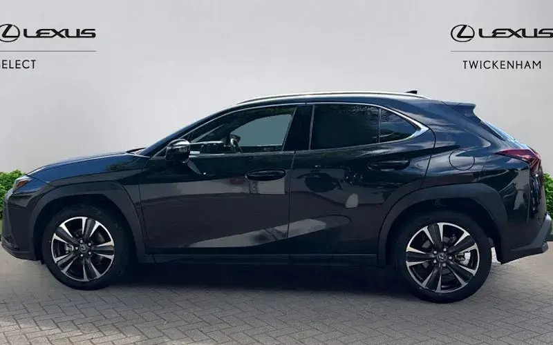Used Lexus UX 199 HP (146 kW) 2026 SUV