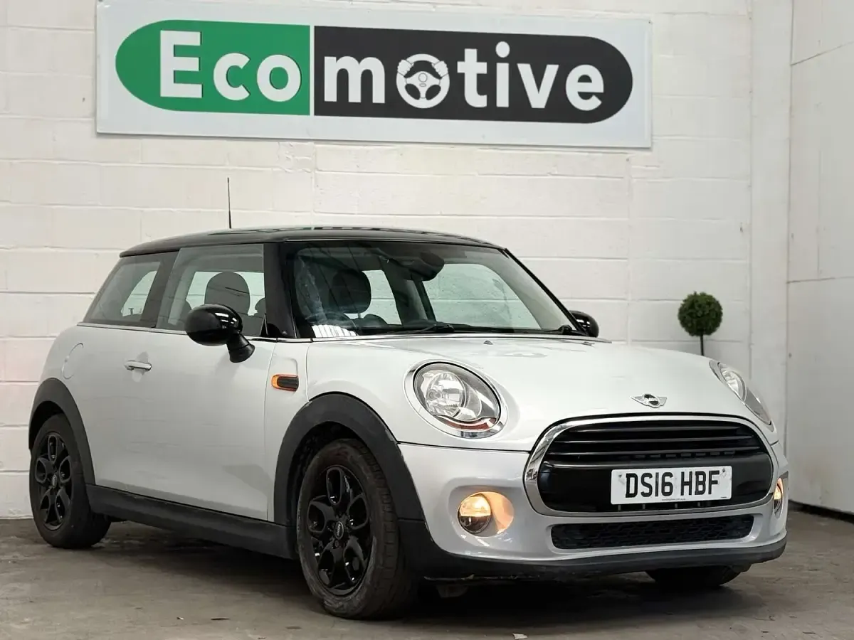 Used Mini Cooper Hatch 136 HP (100 kW) 2016 Silver Hatchback