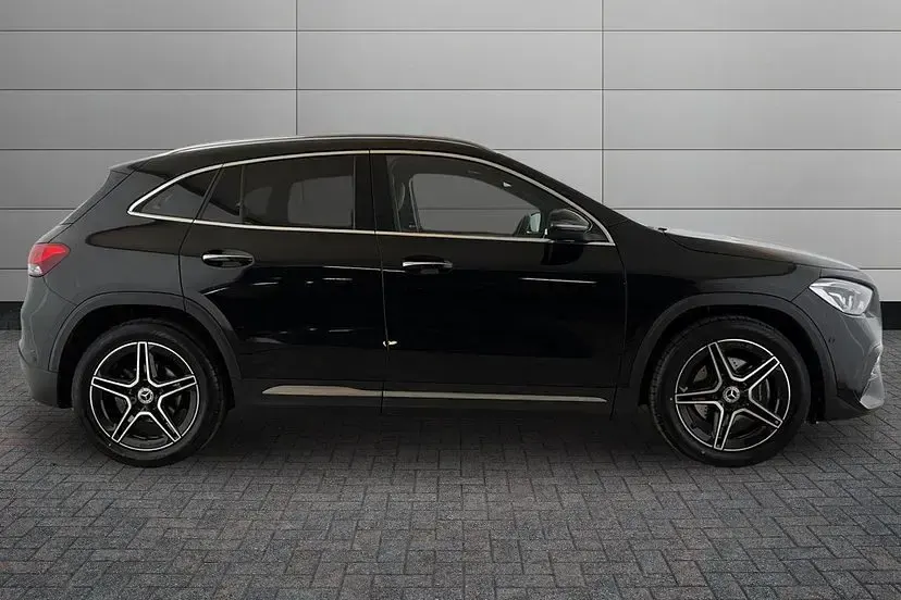 Used Mercedes GLA200 AMG Line Premium 163 HP (119 kW) 2023 Black SUV