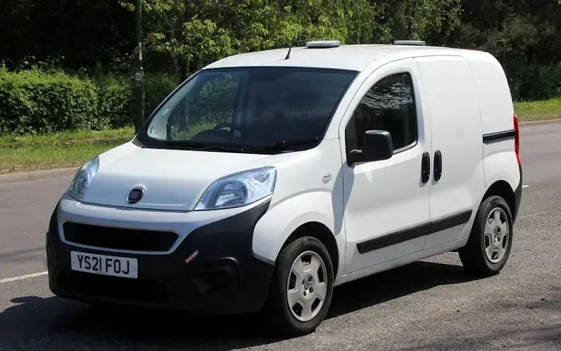 Begagnad Fiat Fiorino 82 HK (60 kW) 2022 Minibuss
