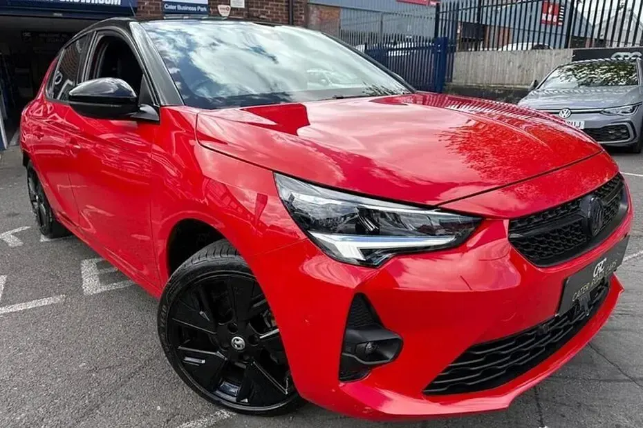 Second-hand Vauxhall Corsa-e Edition 100 kW (136 CP) 2022 Roșu Hatchback