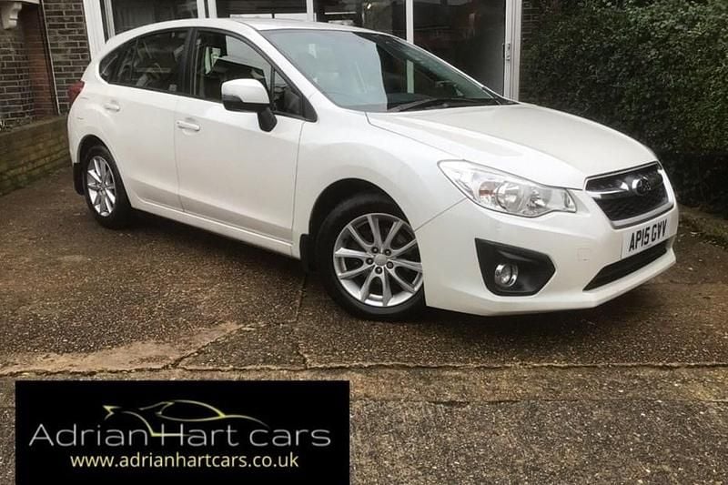 Used Subaru Impreza 2015 White Hatchback