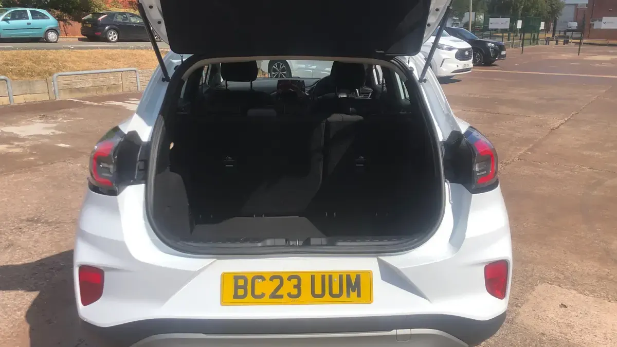 Used Ford Puma Titanium 125 HP (91 kW) 2023 White SUV