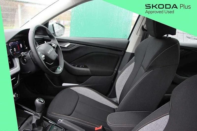 Used Skoda Scala SE 94 HP (69 kW) 2025 Brilliant silver metallic Hatchback