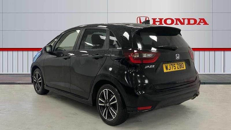 Second-hand Honda Jazz Advance 122 CP (89 kW) 2025 Negru Hatchback