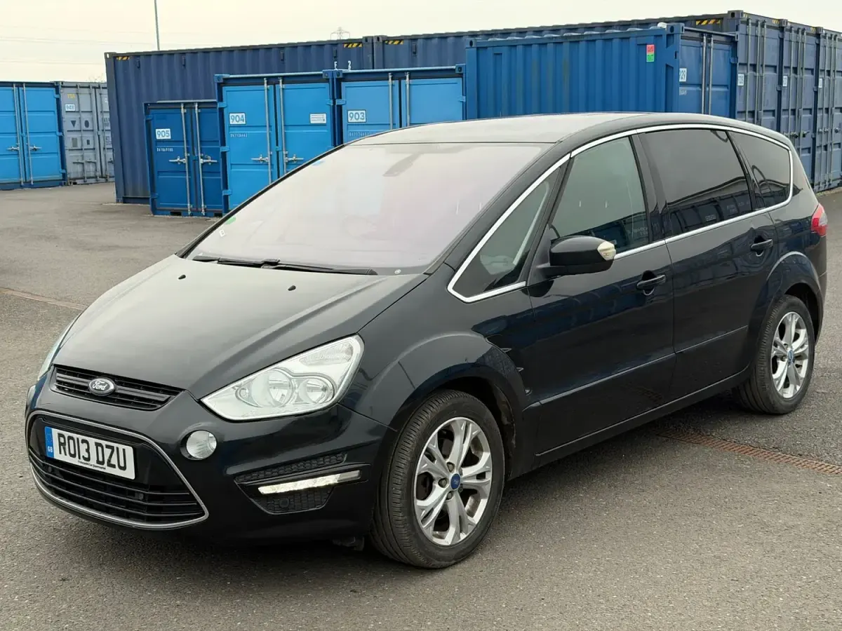 Used Ford S-MAX Titanium 163 HP (119 kW) 2013 Black MPV