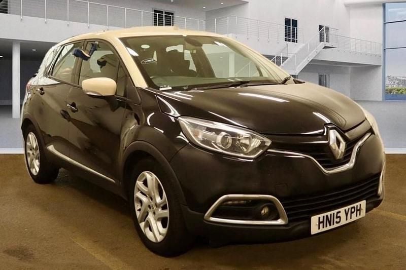 Black/cream Used 2015 Renault Captur Dynamique SUV | £4,750 (Good price) - Image 1/1