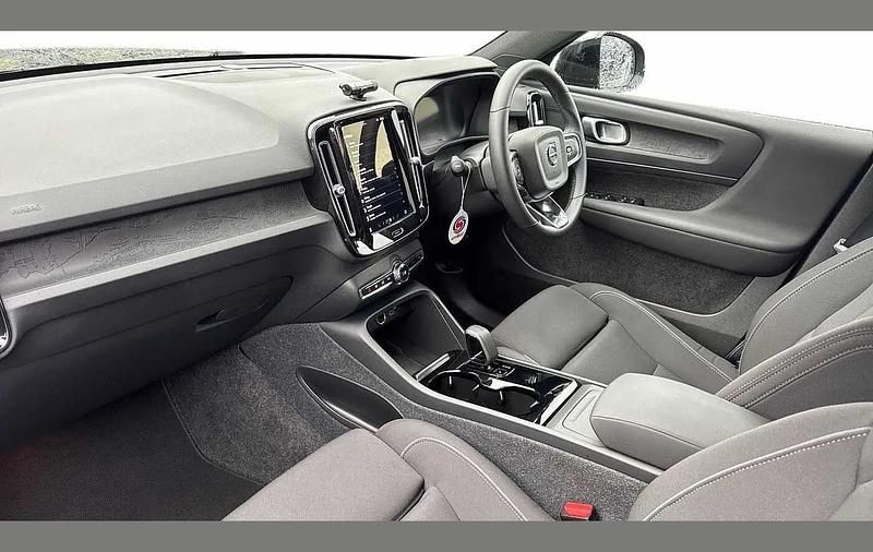 Used Volvo XC40 Core 175 kW (238 HP) 2024 Black SUV
