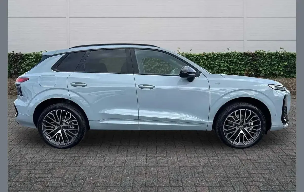 New Audi Q3 Advanced 267 HP (196 kW) 2026 Grey SUV