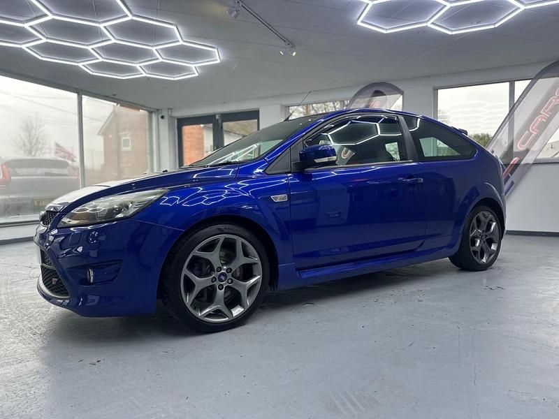 Używany Ford Focus ST 301 KM (221 kW) 2011 Niebieski Hatchback