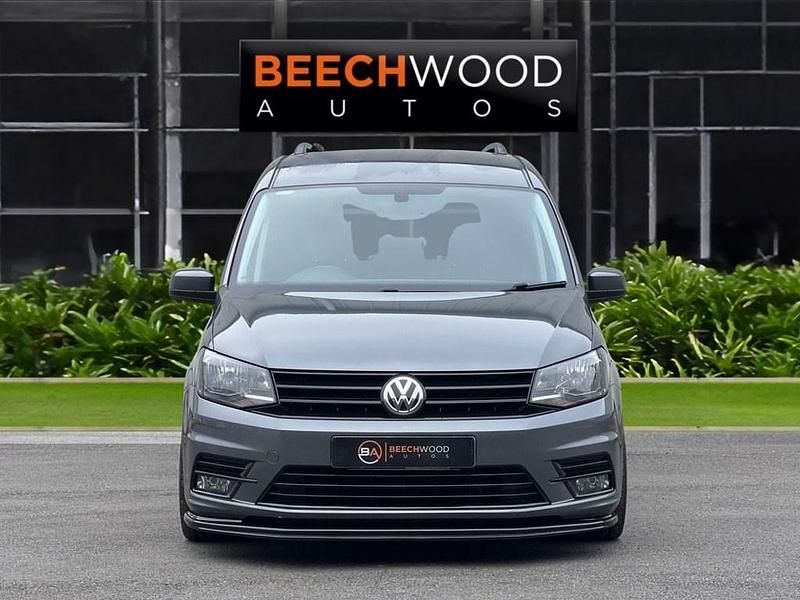 Used VW Caddy Maxi Life S 102 HP (75 kW) 2019 Grey MPV