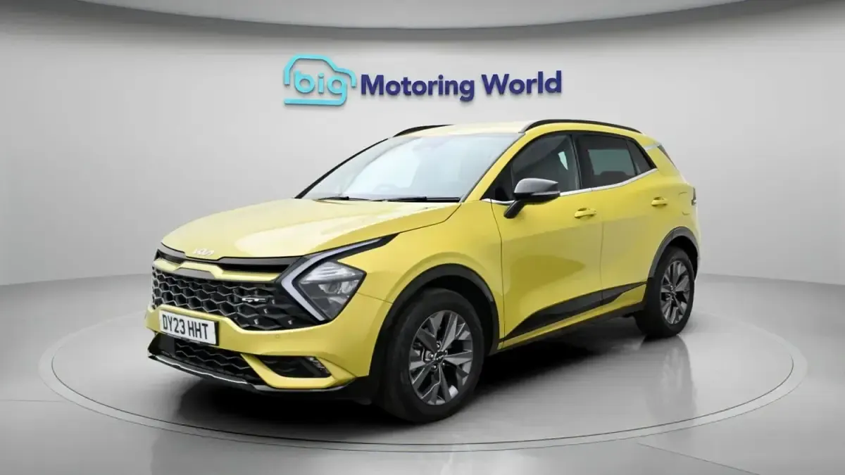 Second-hand Kia Sportage GT-Line 180 CP (132 kW) 2023 Galben SUV