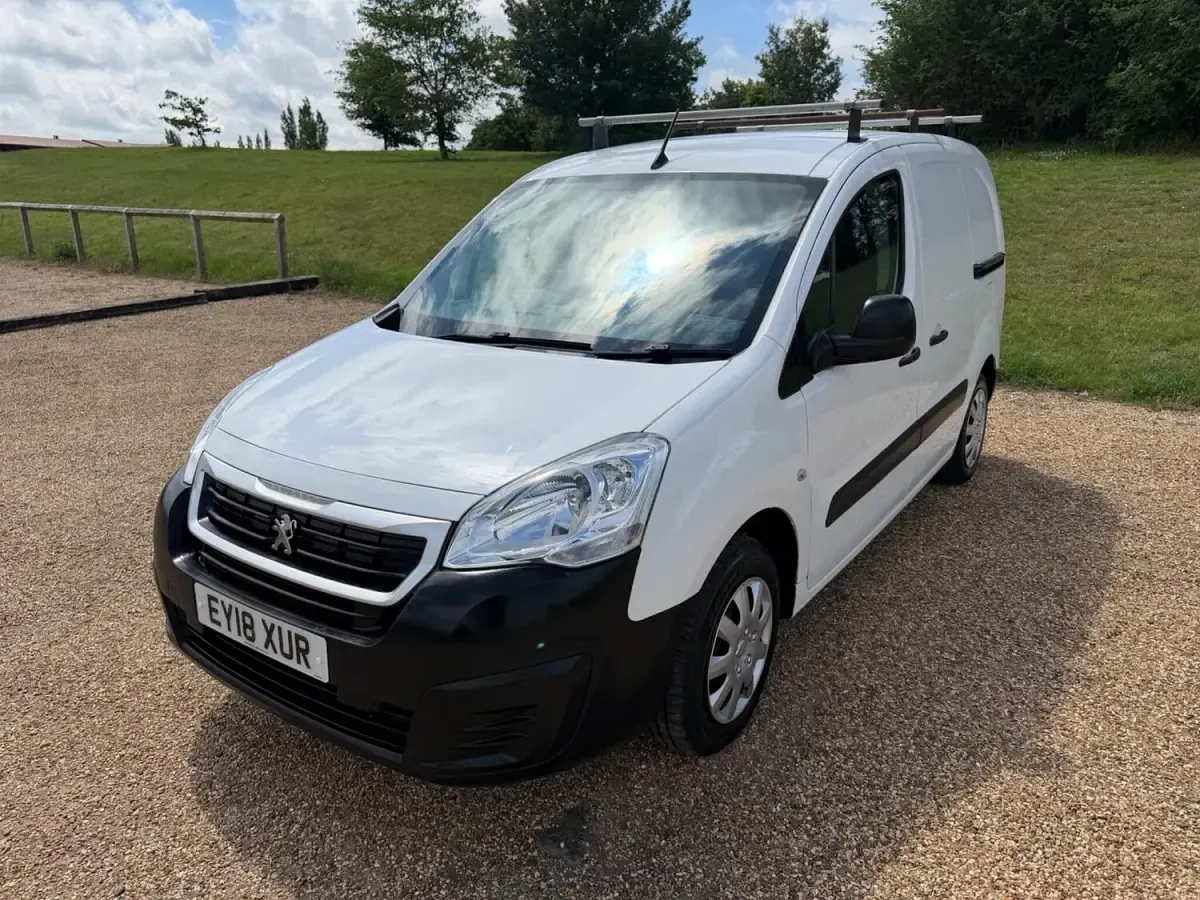Used Peugeot Partner 2018 White