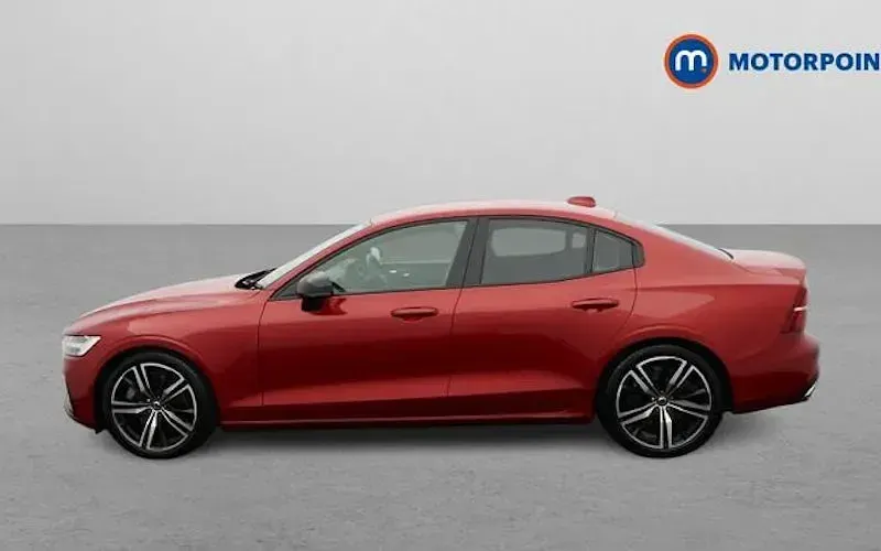 Used Volvo S60 R-Design 250 HP (183 kW) 2019 Red Sedan