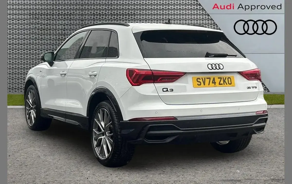 Used Audi Q3 Black Edition 150 HP (110 kW) 2024 White SUV