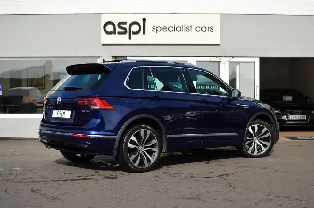 Used VW Tiguan R-line 150 HP (110 kW) 2016 Blue SUV