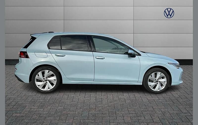 Used VW Golf VIII Match 147 HP (108 kW) 2025 Blue Hatchback