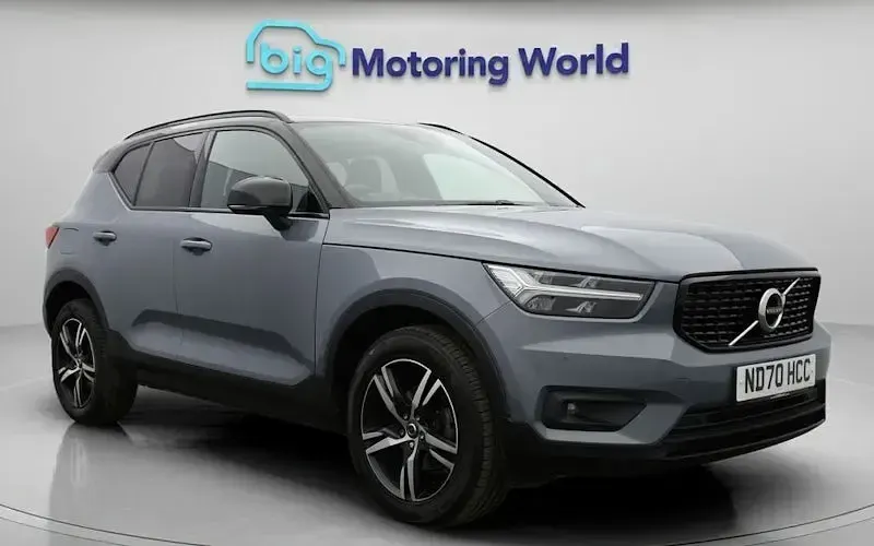 Used Volvo XC40 R-Design 163 HP (119 kW) 2020 SUV