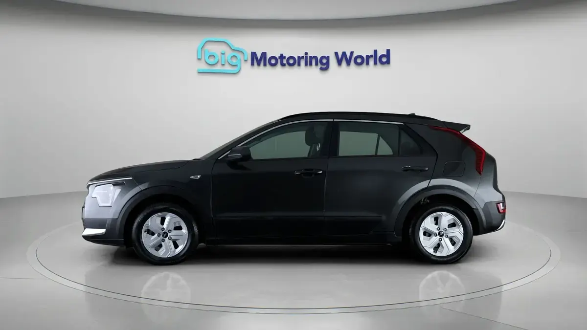Used Kia Niro 141 HP (103 kW) 2023 Grey SUV