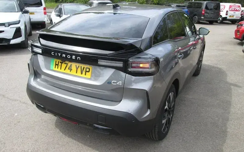 Begagnad Citroën e-C4 114 kW (156 HK) 2026 Halvkombi