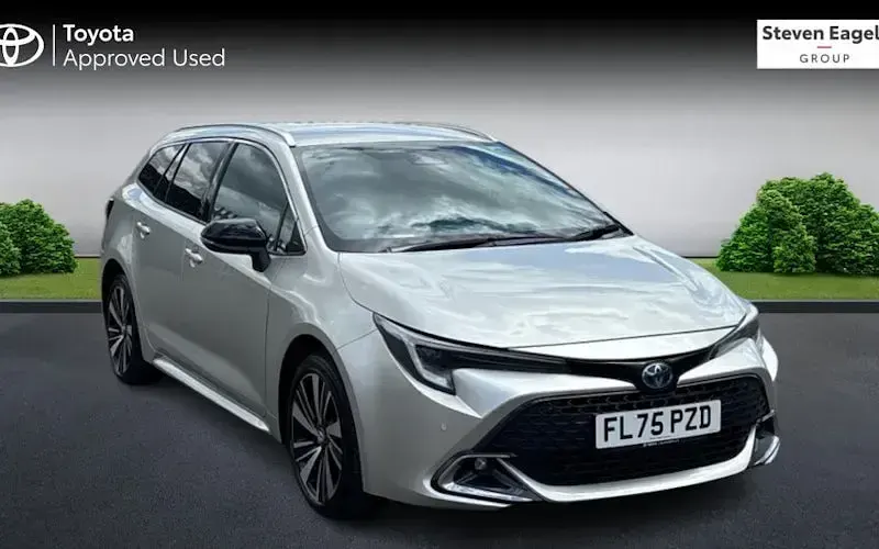 Used Toyota Corolla Design 140 HP (102 kW) 2026 Estate