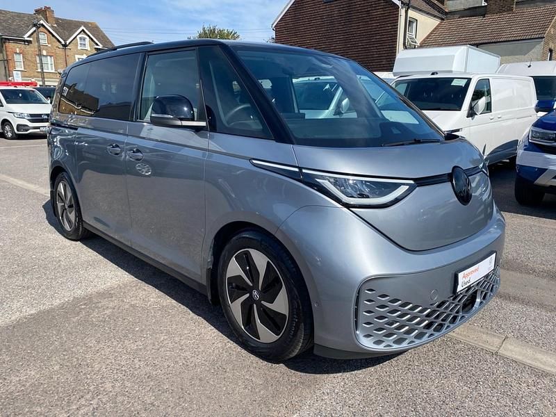 Usado VW ID. Buzz Pro 150 kW (204 HP) 2022 Prateado Monovolume