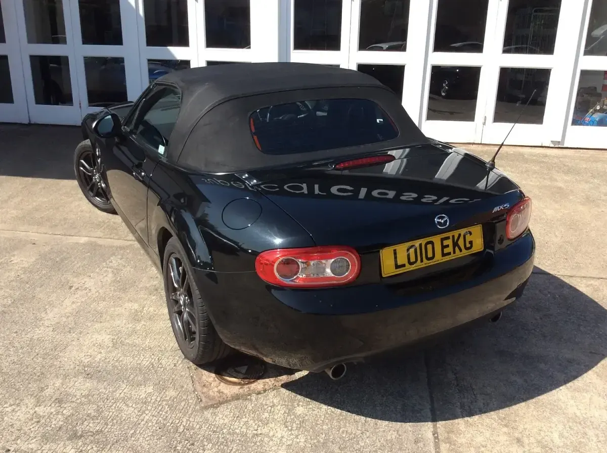 Used Mazda MX5 126 HP (92 kW) 2010 Black Cabriolet