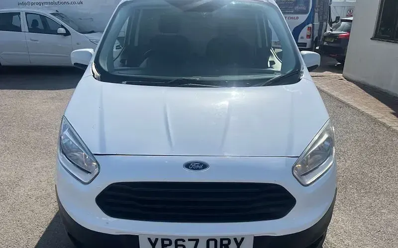 Used Ford Transit Trend 95 HP (69 kW) 2017 White Van