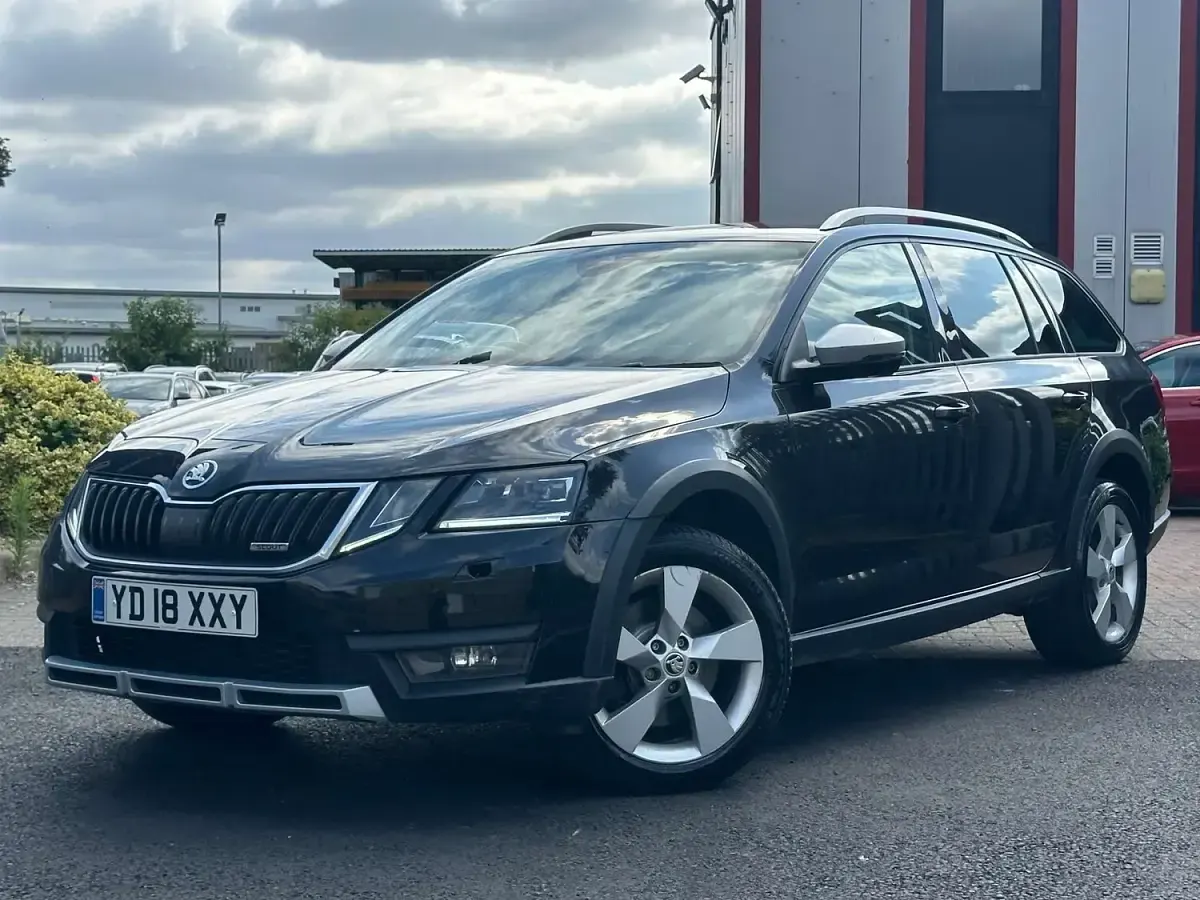 Used Skoda Octavia 184 HP (135 kW) 2018 Black Estate