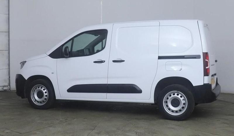 Used Peugeot Partner Premium 2023 White MPV