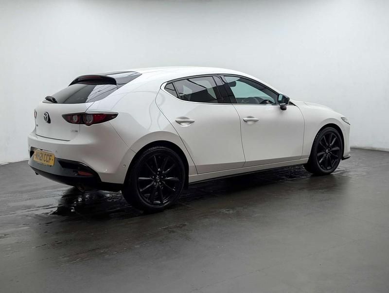 Used Mazda 3 Inclusive 162 HP (119 kW) 2021 White Hatchback