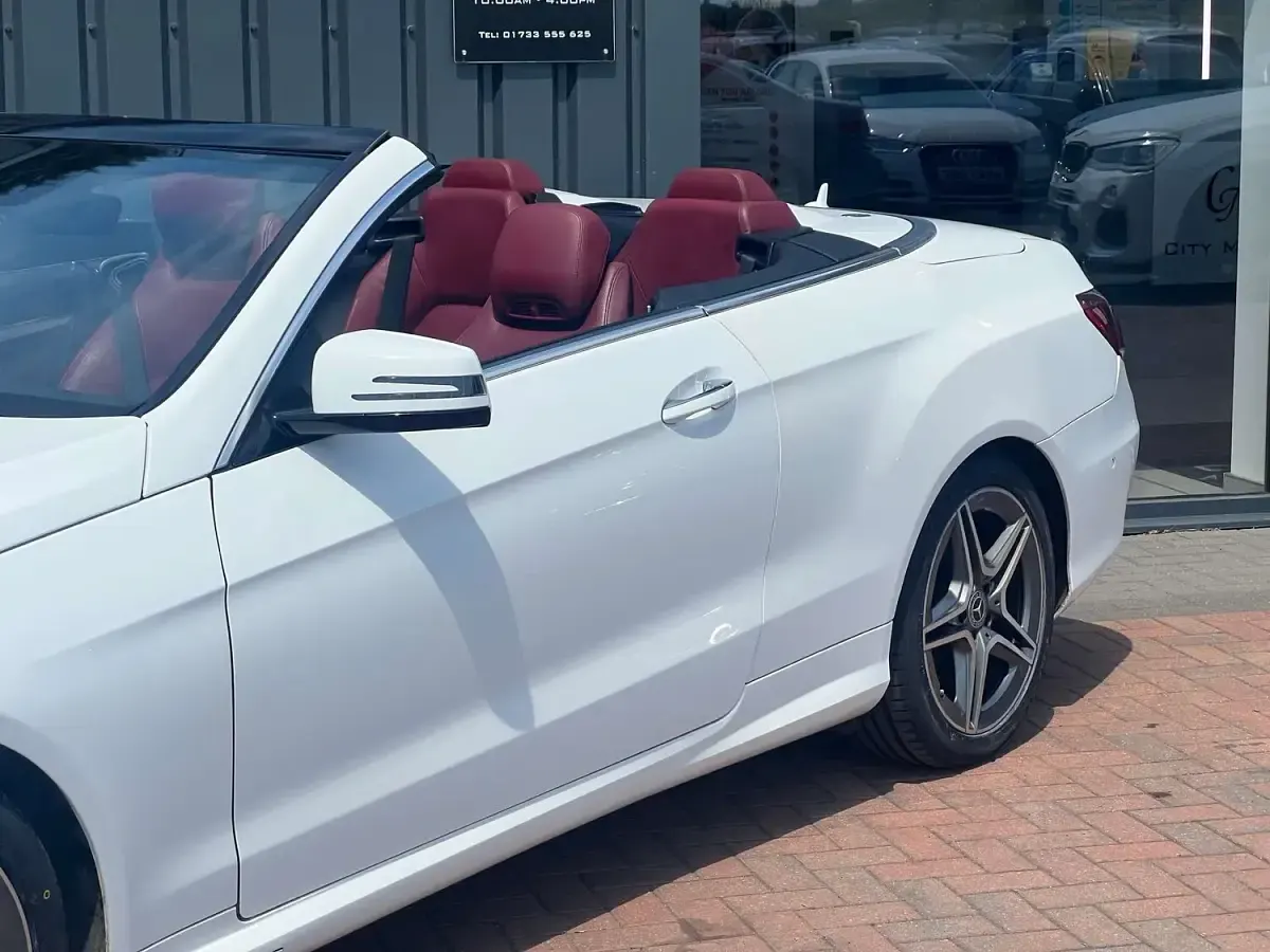 Used Mercedes E220 AMG Line Premium 177 HP (130 kW) 2015 White Cabriolet