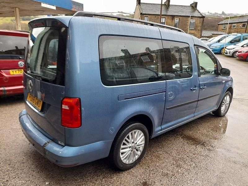 Used VW Caddy Maxi Life Life 102 HP (75 kW) 2018 Blue MPV