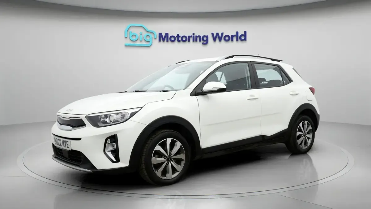 Used Kia Stonic 99 HP (72 kW) 2022 White SUV