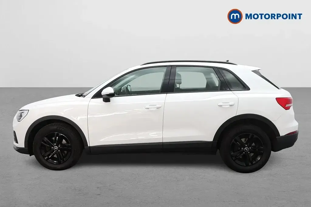 Used Audi Q3 150 HP (110 kW) 2022 White SUV