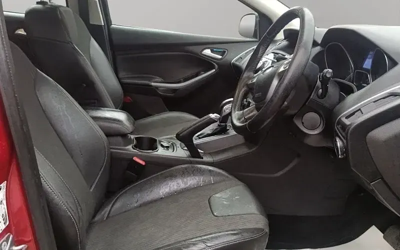 Used Ford Focus Titanium X 163 HP (119 kW) 2013 Red Estate