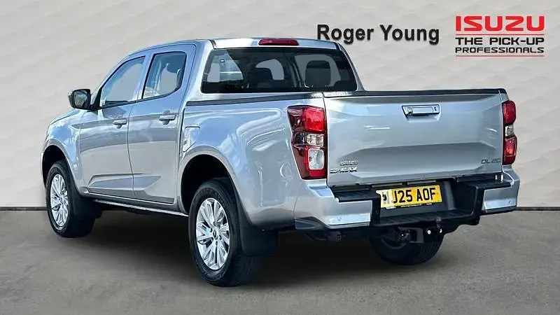 Used Isuzu D-Max 2025 Silver Pickup