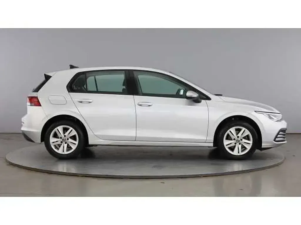 Used VW Golf VIII 130 HP (95 kW) 2020
