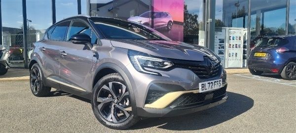 Oyster grey dmnd blk rf Used 2022 Renault Captur Engineered SUV | £19,700 (A bit pricey) - Image 1/1